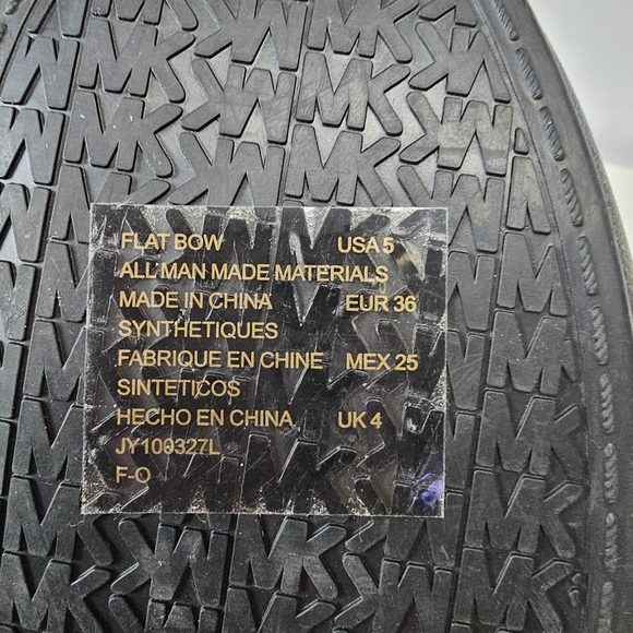 Host Pick 😀💕❗️• MICHAEL KORS • Flat Bow Monogram Ballet Flats SIZE 5 or 36 - Picture 10 of 10